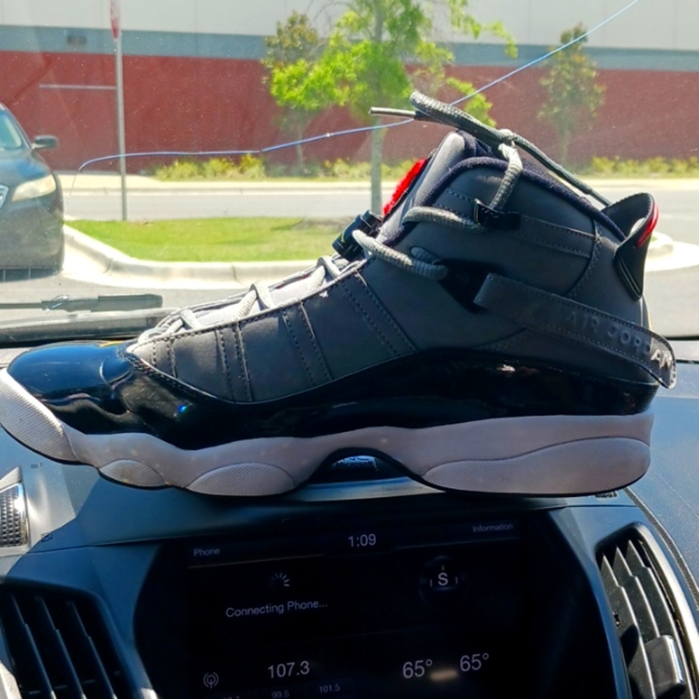 Six rings Jordan's size 11 1/2 gray and black